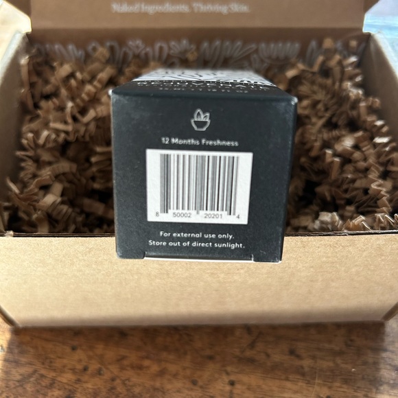 Naked & Thriving Rejuvenate Facial Oil - Picture 2 of 3